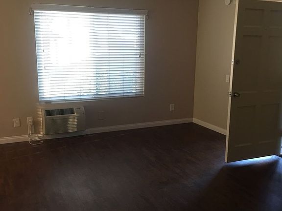 3rd image of 4676 Hamilton St APT 9