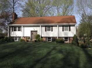 7250 Honeydale Dr, Northfield, OH 44067