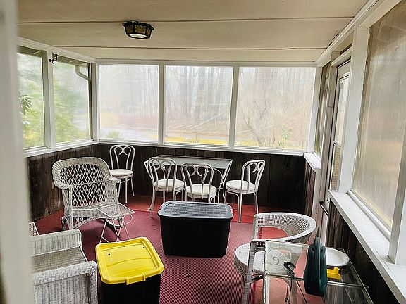5th image of 299 Wittenberg Rd