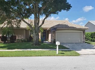 9761 SW 15th Dr, Davie, FL 33324