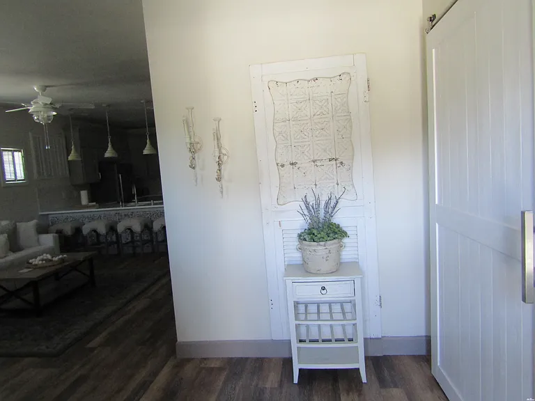 701 Santa Fe Trl — Photo 2