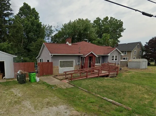 833 Rossland Rd, Alliance, OH 44601
