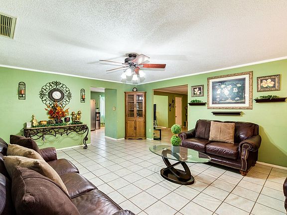3rd image of 3644 E Emile Zola Ave