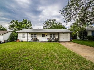 607 Blanco Dr, Euless, TX 76039