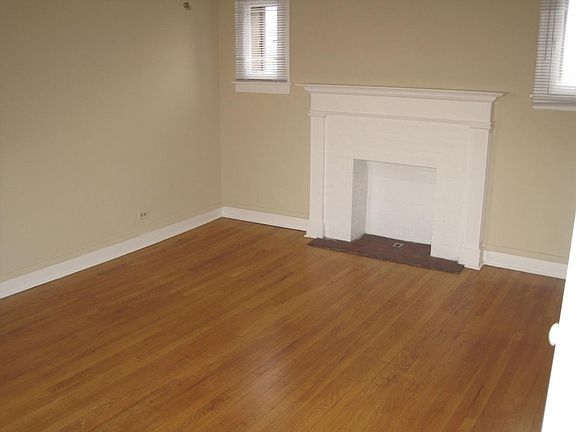 2nd image of 1162 S Oak Park Ave APT 3