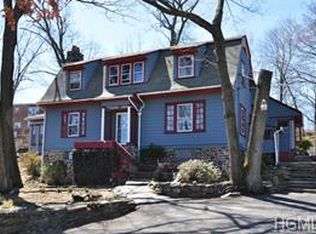 32 Whitewood Ave, New Rochelle, NY 10805
