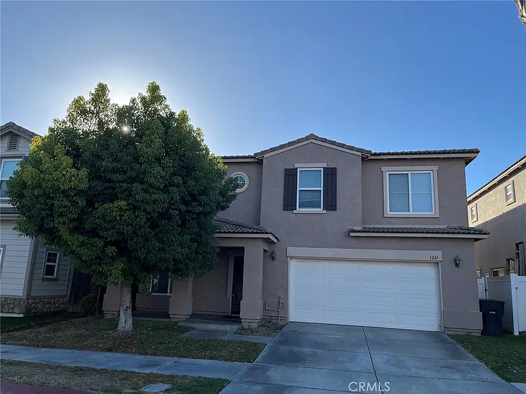 1241 Castledale St — Photo 41