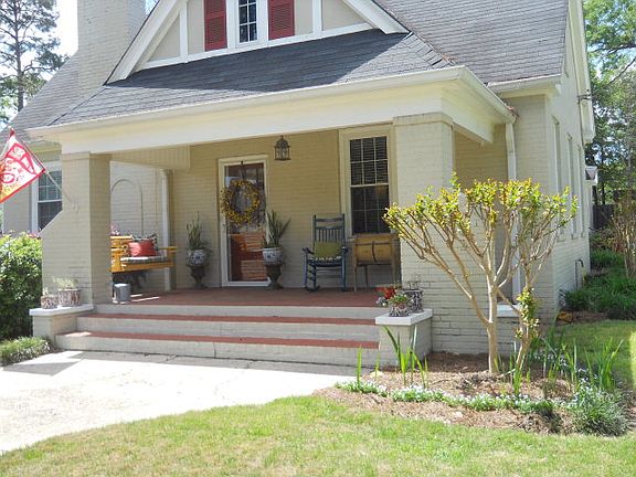 3rd image of 613 Evergreen Ave