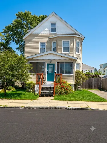 36 Bellvale St Photo 1