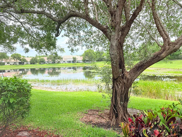 10632 Lake Shore Dr — Photo 17