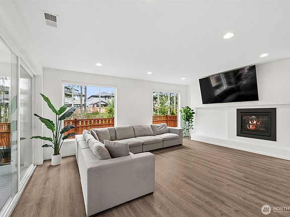 5th image of 18905 131st Street Ct E