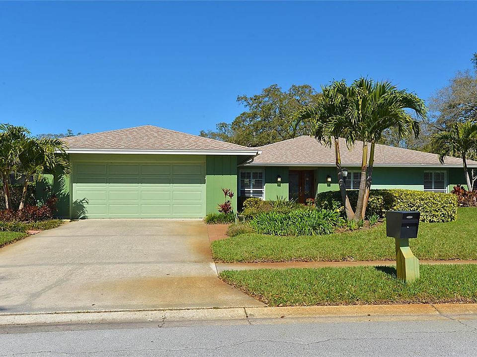 1st image of 1949 Forest View Dr