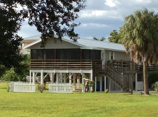 210 S Canal St, Ruskin, FL 33570