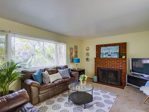 4th image of 4678 Santa Cruz Ave