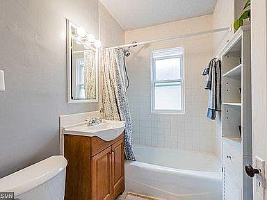 5th image of 3804 26th Ave S