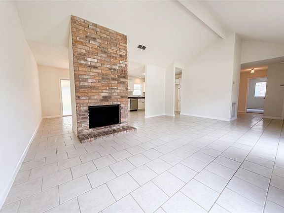 3rd image of 21403 Park Bishop Dr