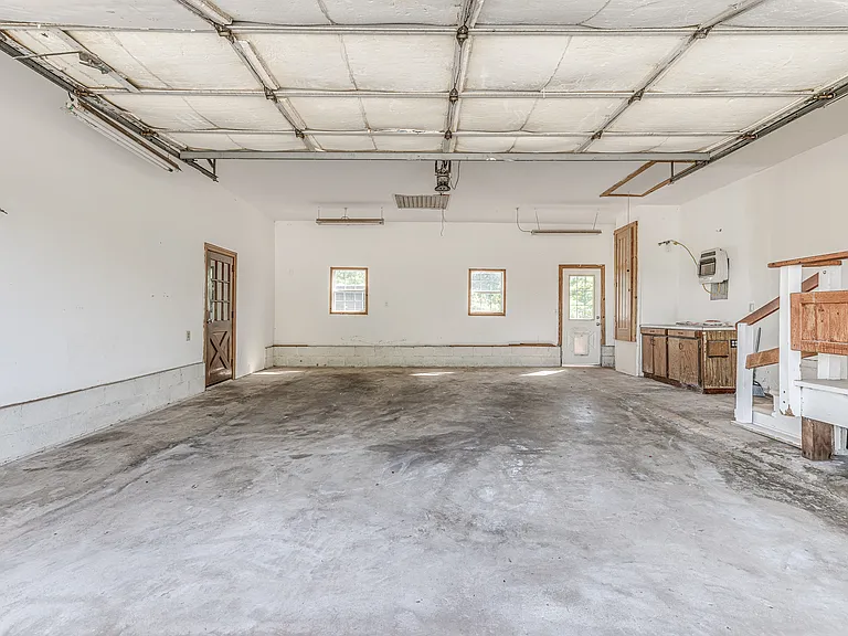 20961 Holden St — Photo 21