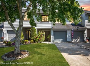 97 Lexington Cir, Matawan, NJ 07747