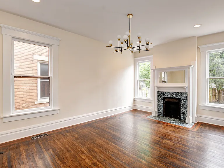 703 Franklin Ave — Photo 4