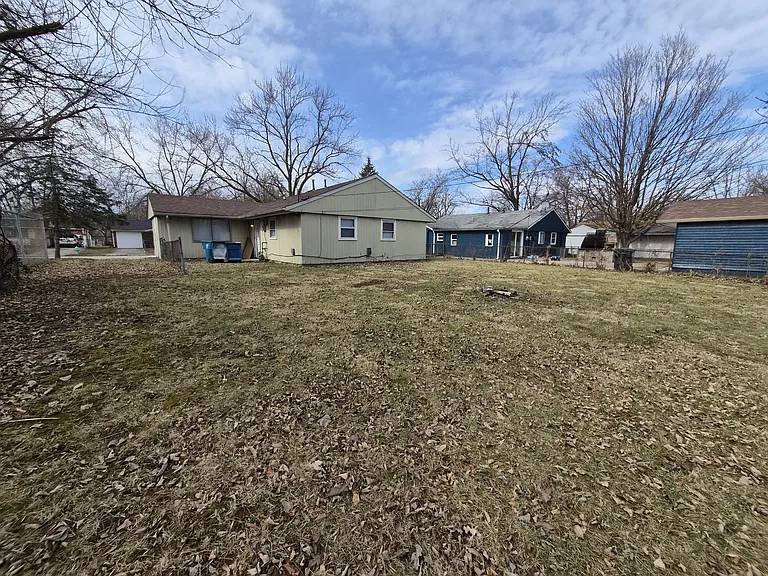 3525 Luewan Ct — Photo 4