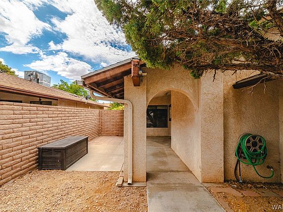 3rd image of 2809 Western Avenue