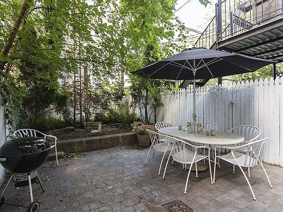 2nd image of 163 Carroll St #1