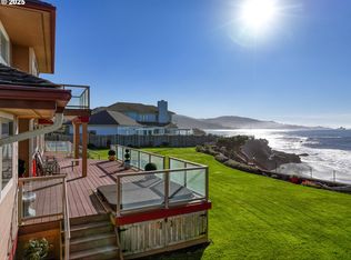 98686 Fox Dr, Brookings, OR