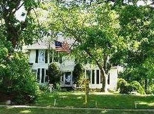220 W Maple Ave, Mundelein, IL 60060