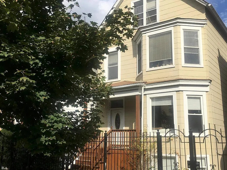 2239 N Spaulding Ave #3 — Photo 1