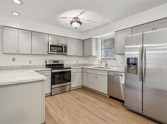 2nd image of 309 Teal Ct