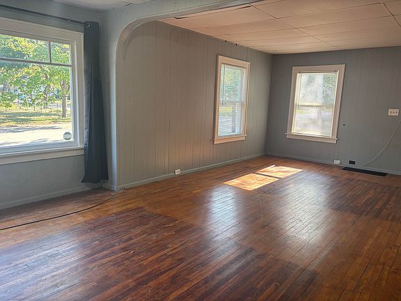 5th image of 2344 Maffett St