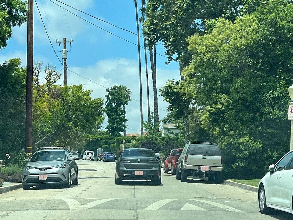 2nd image of 4160 Camino De La Cumbre