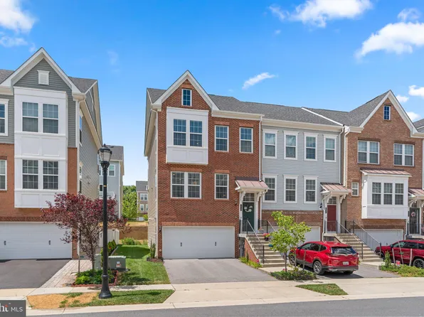 7718 Cresap Ln, Hanover, MD 21076