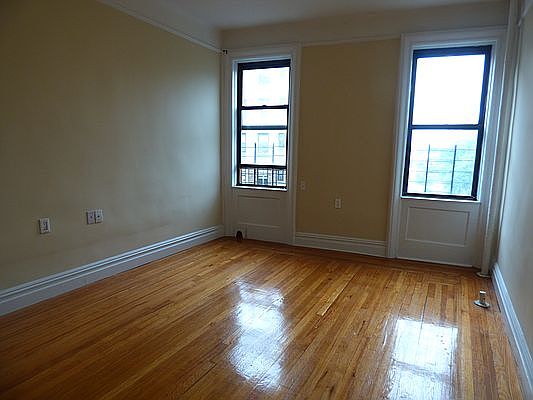 3rd image of 867 W 181st St APT 2E