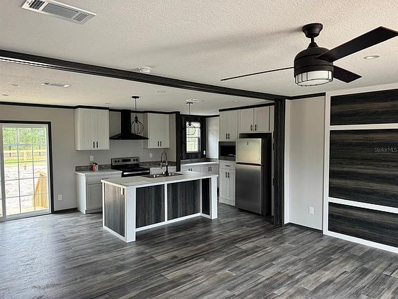 5th image of 14270 SE 60th St