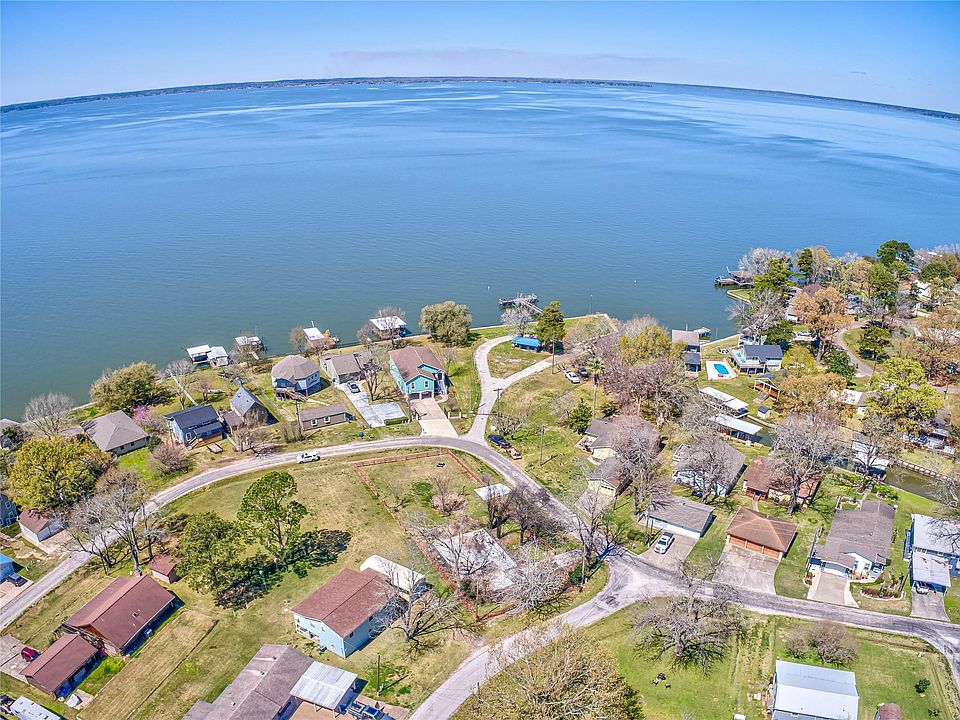 1st image of 485 Water View Dr