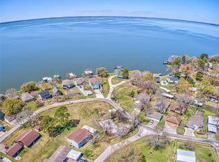 485 Water View Dr, Livingston, TX 77351