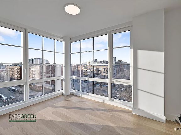 5th image of 80 Linden Blvd #5B