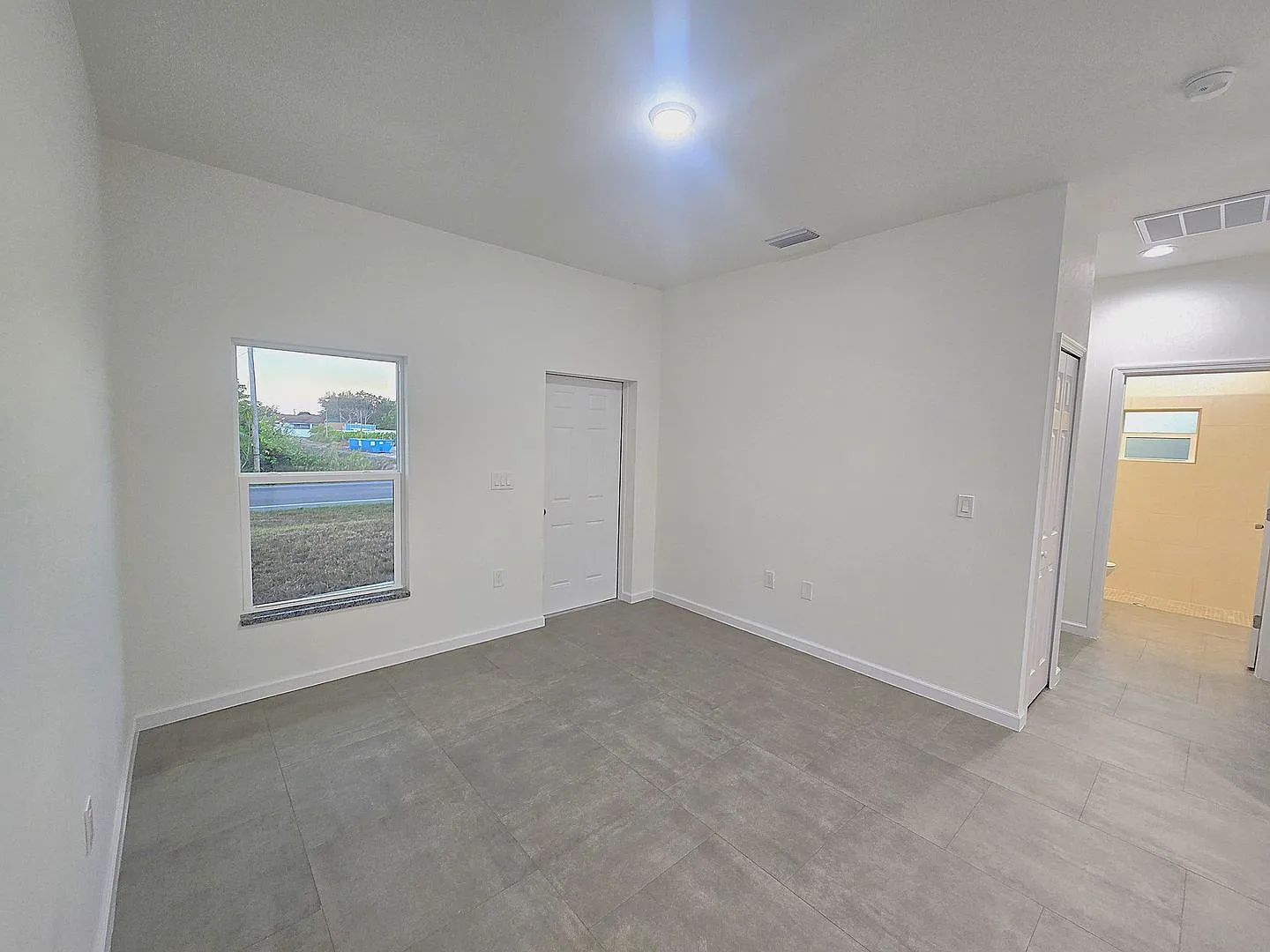 2/2/1-Great Location- SW Lehigh Acres — Photo 4