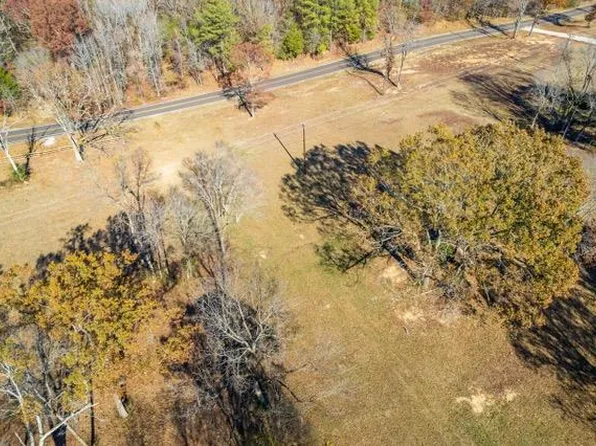 8 Brewer Rd, Batesville, MS 38606