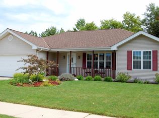 1509 Goldenrod Cir, West Bend, WI 53095