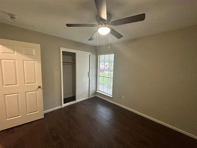 9939 Valley Park Dr — Photo 14