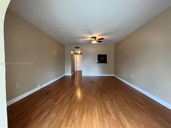 2nd image of 4324 NW 9th Ave APT 5-3C