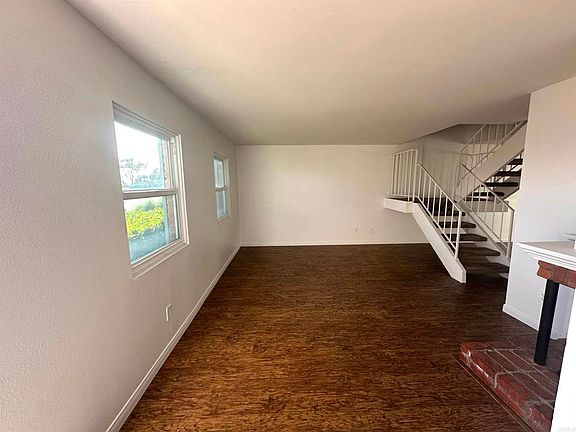 2nd image of 859 Del Mar Downs Rd