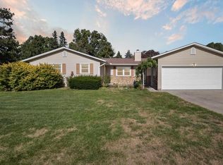 26779 Roseland Rd, Elkhart, IN 46514