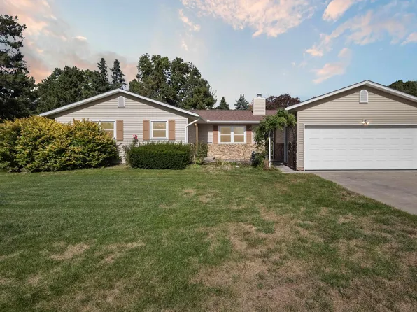 26779 Roseland Rd, Elkhart, IN 46514