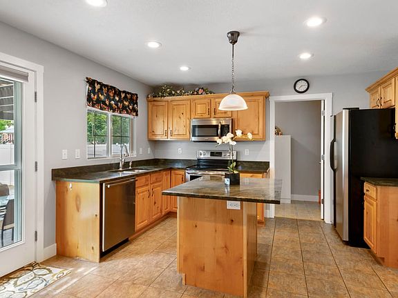 2nd image of 10554 S Cedar Wood Ln