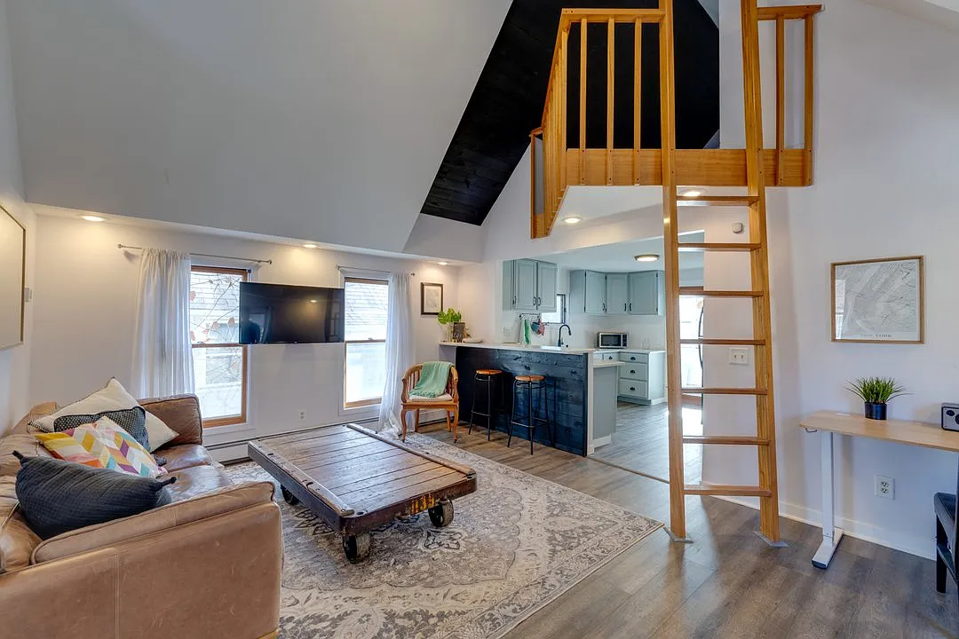 2619 S 7th St — Photo 1