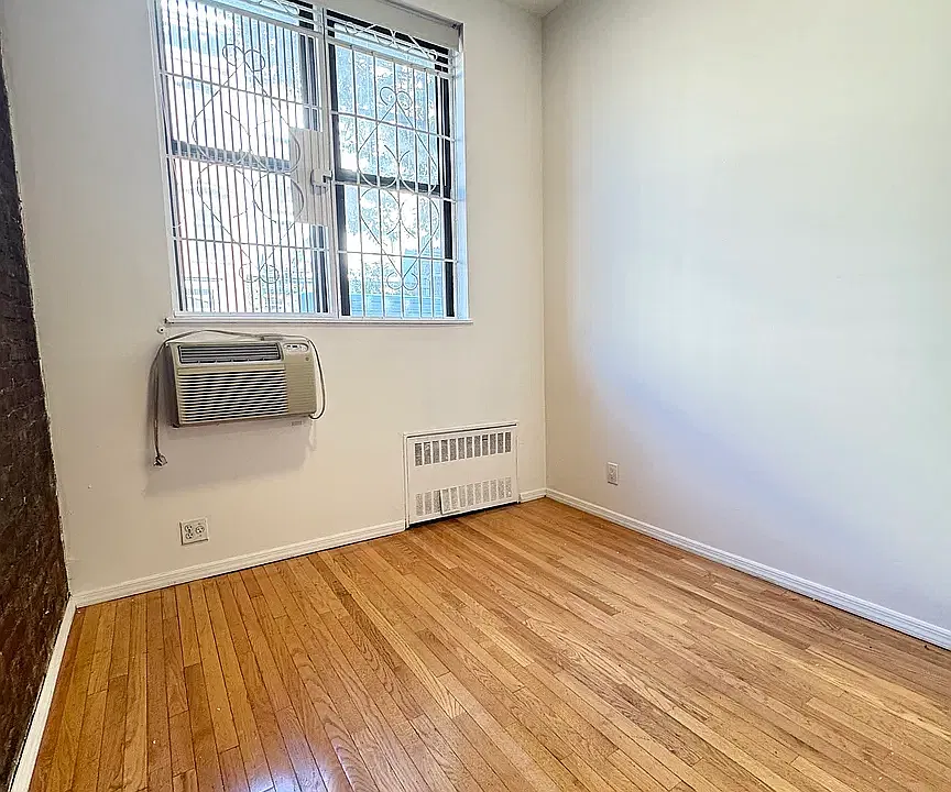 238 W 20th St #1A
