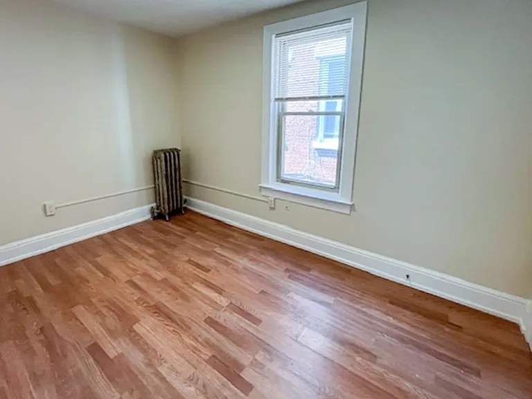 822 S Duke St — Photo 18